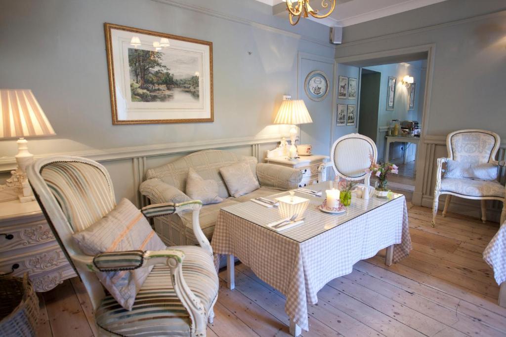 Conyngham Arms Hotel Слейн Экстерьер фото